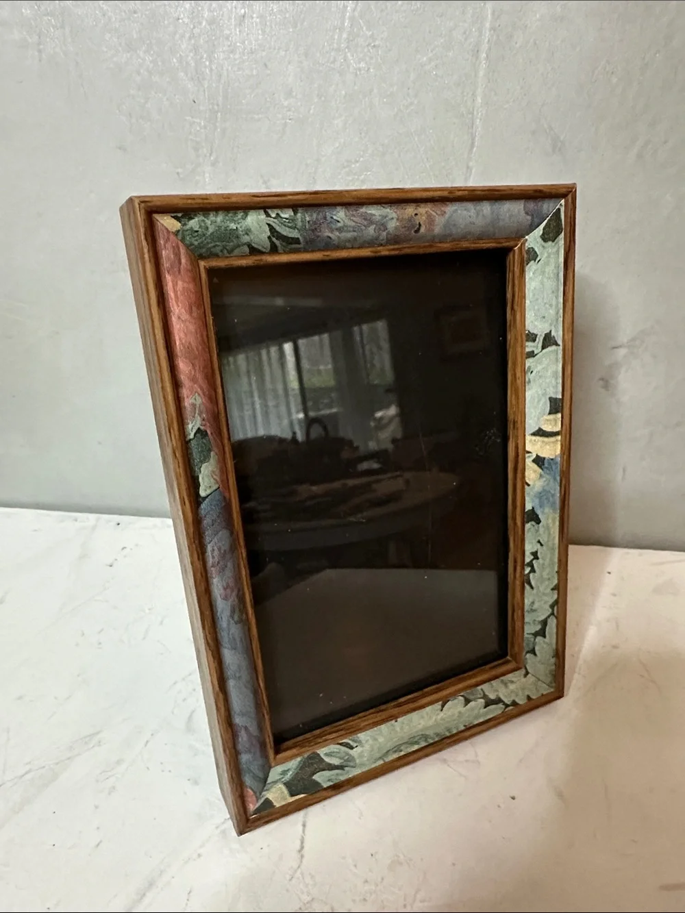 VINTAGE 80'S 90'S WOOD FLORAL PICTURE FRAME FITS 4x6
